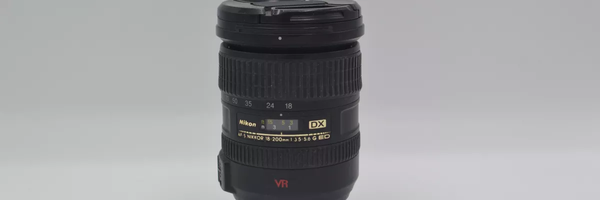AF-S DX NIKKOR 18-200mm f/3.5-5.6G IF-ED VR