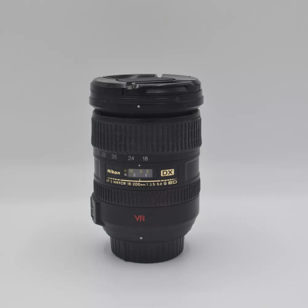 AF-S DX NIKKOR 18-200mm f/3.5-5.6G IF-ED VR