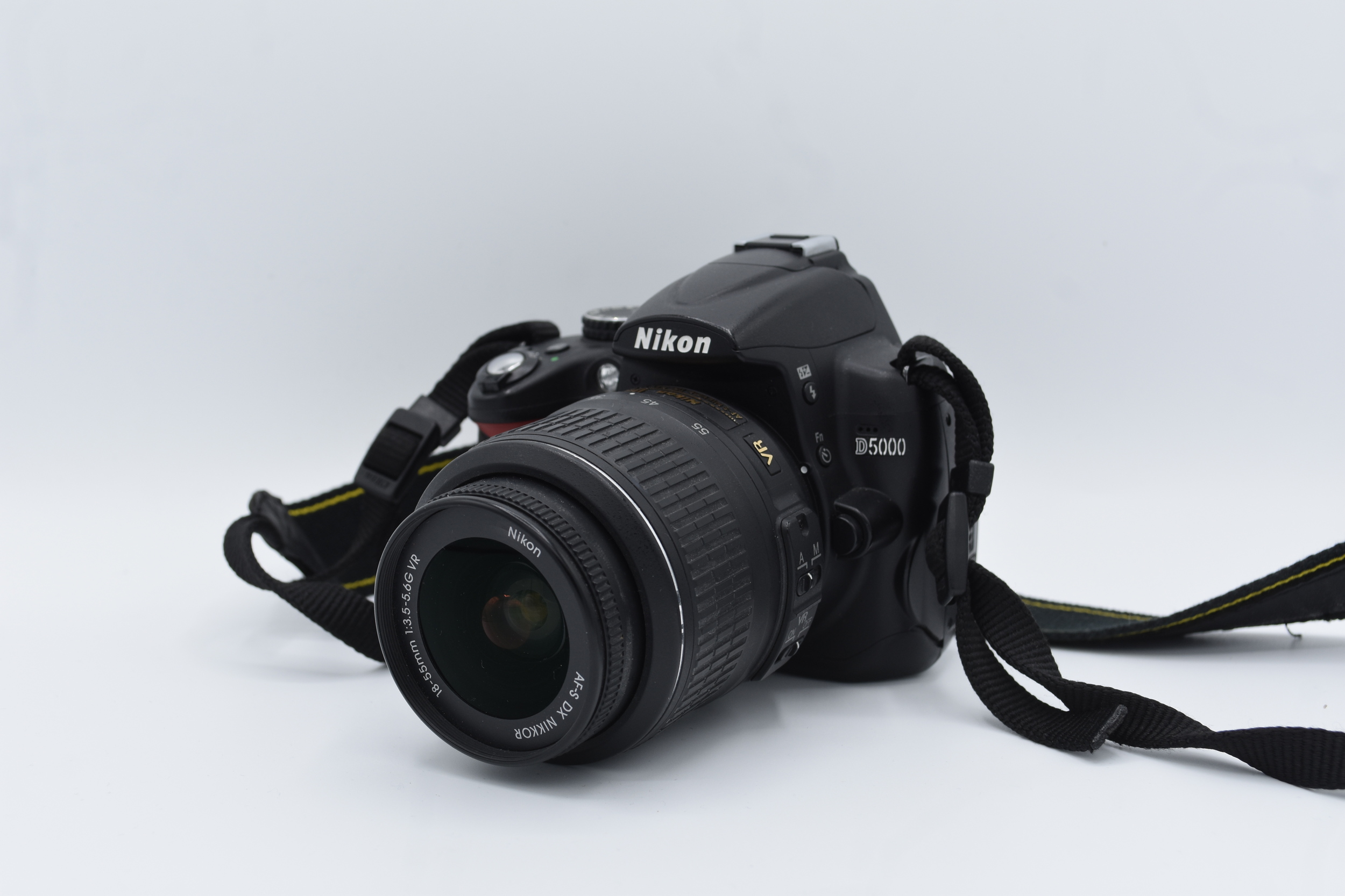 Nikon D5000