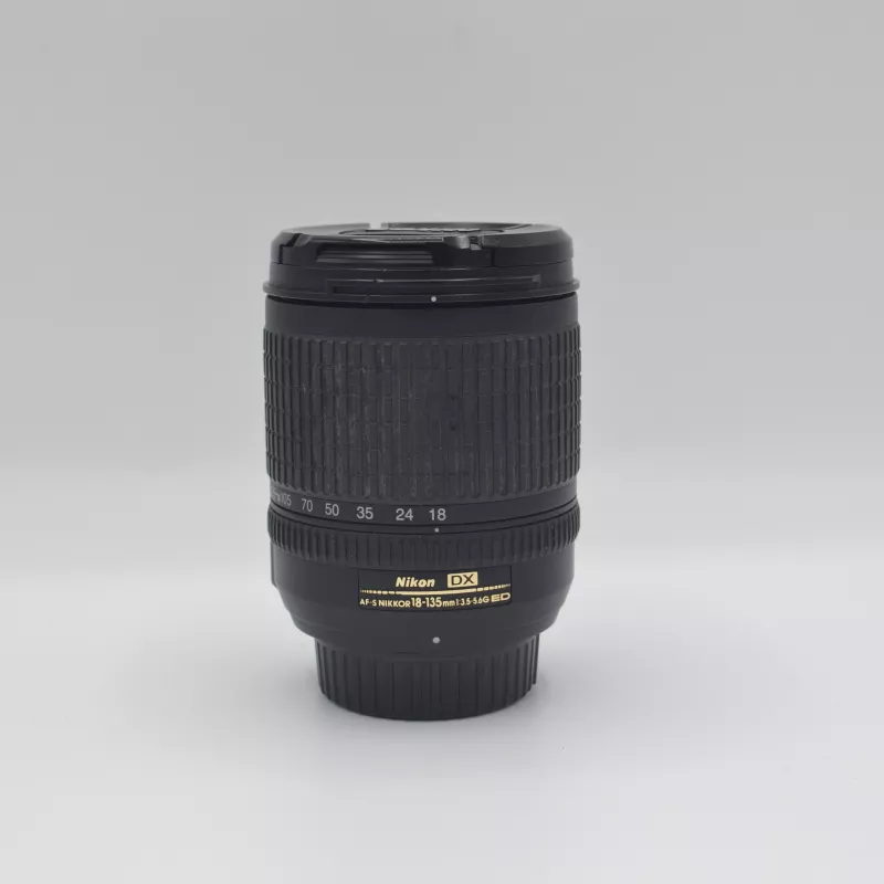 AF-S DX NIKKOR 18-135 mm f/3.5-5.6G IF-ED